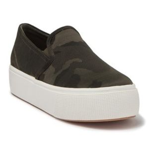 Steve madden Ellis Platform Sneakers.